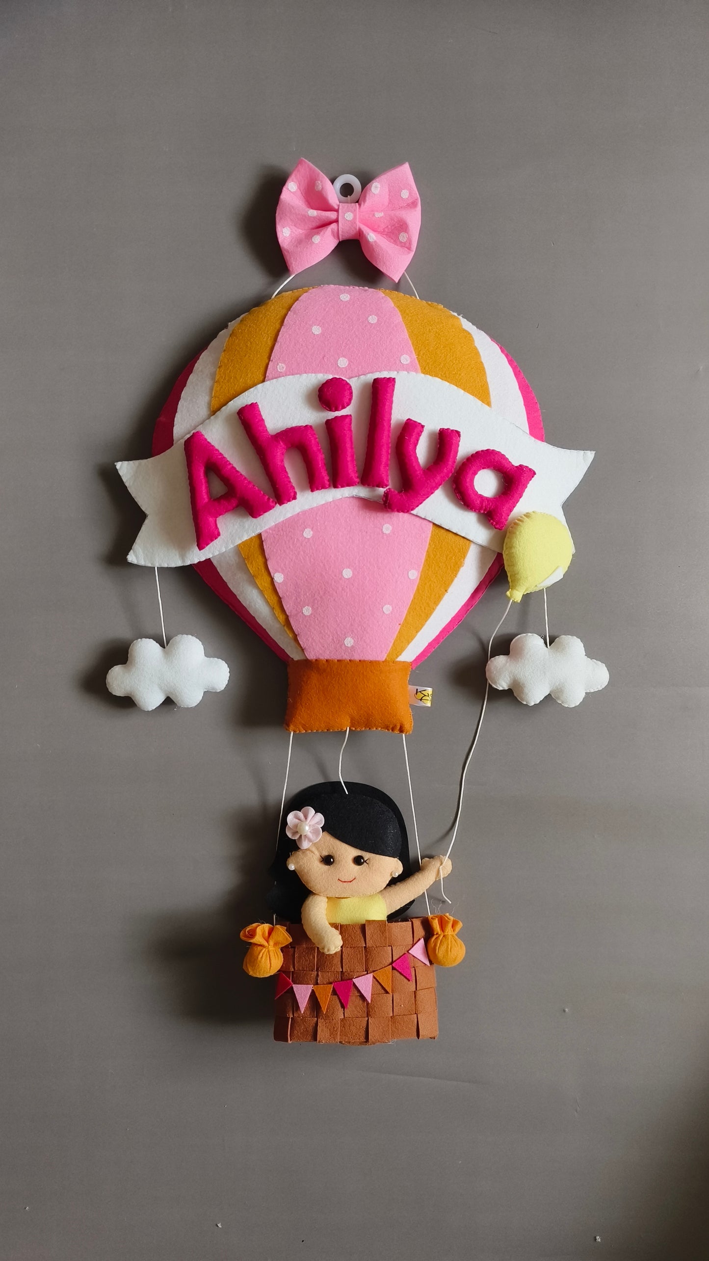 A big hot air balloon for Girl