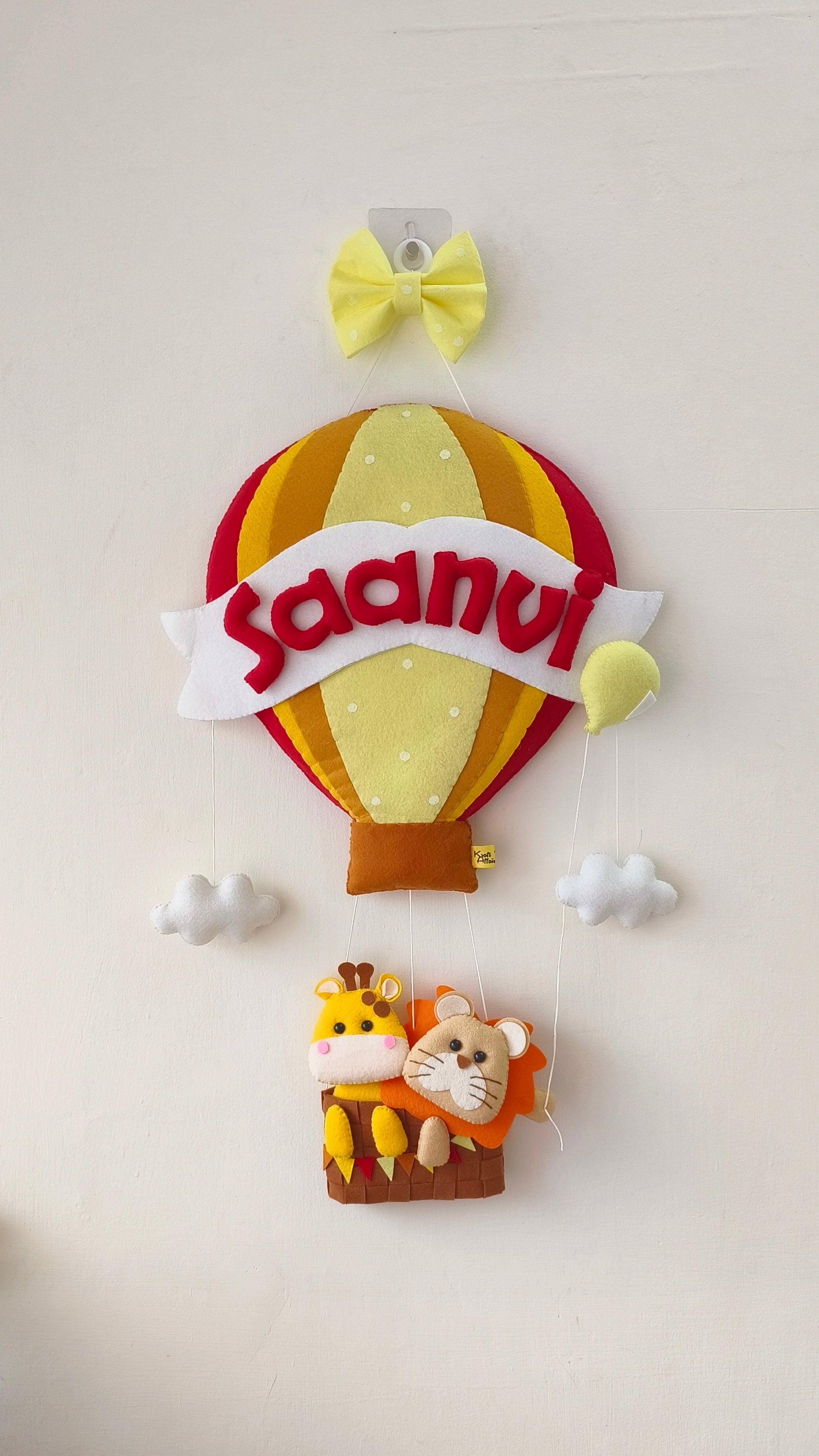 A big hot air balloon for Girl