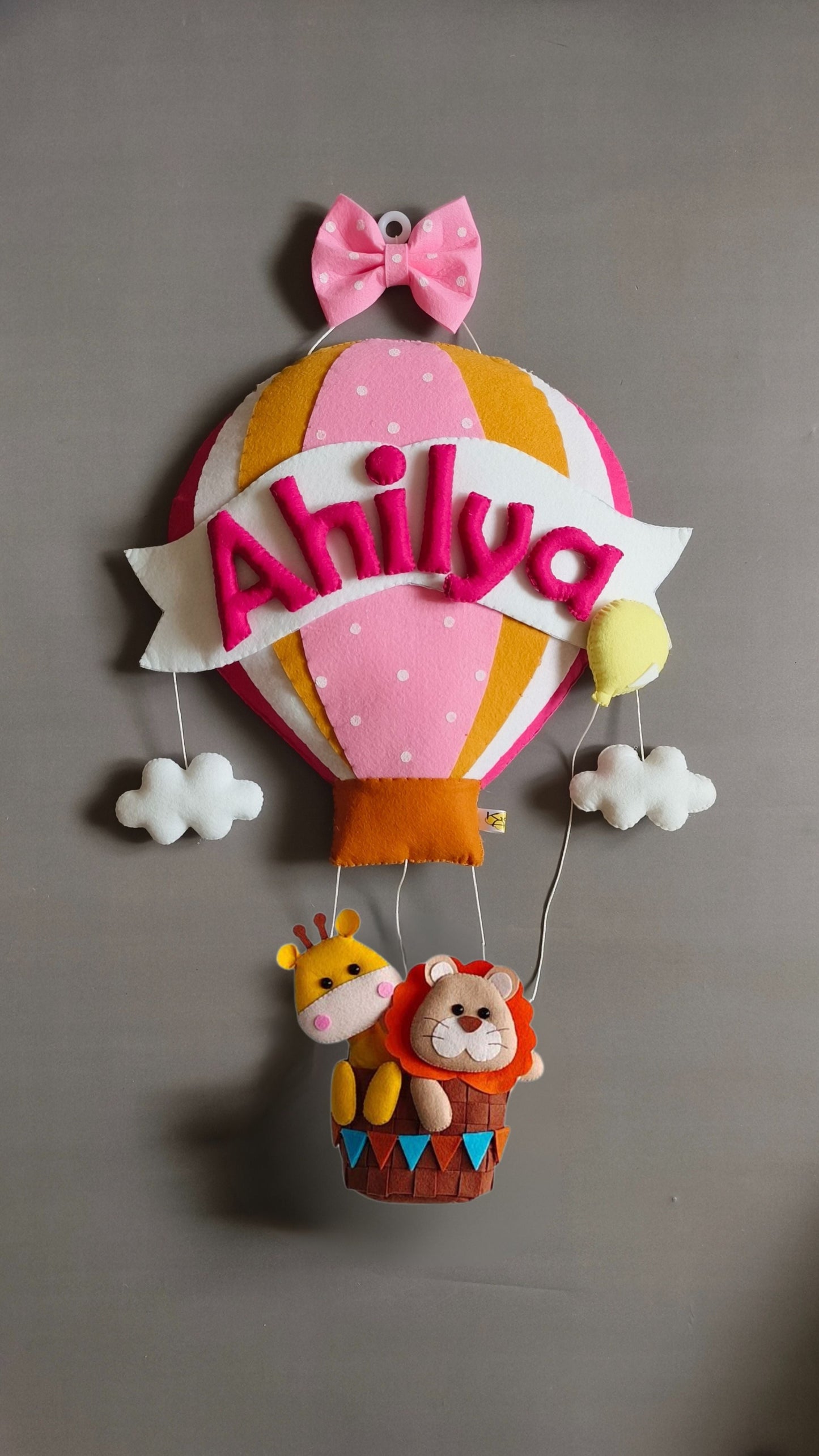 A big hot air balloon for Girl