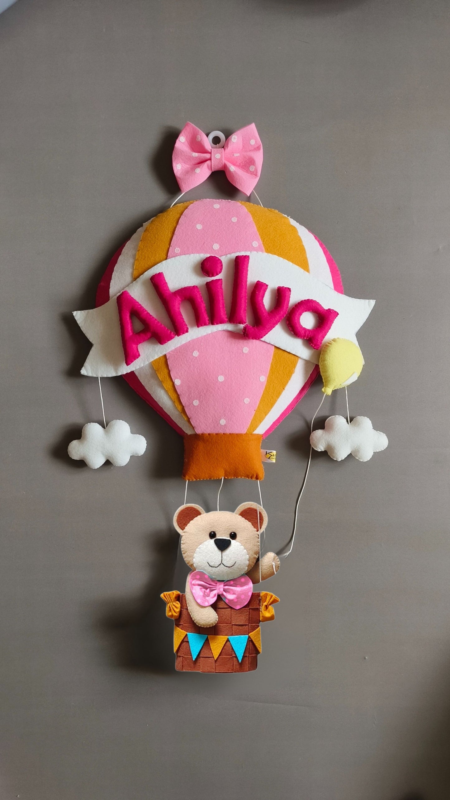 A big hot air balloon for Girl